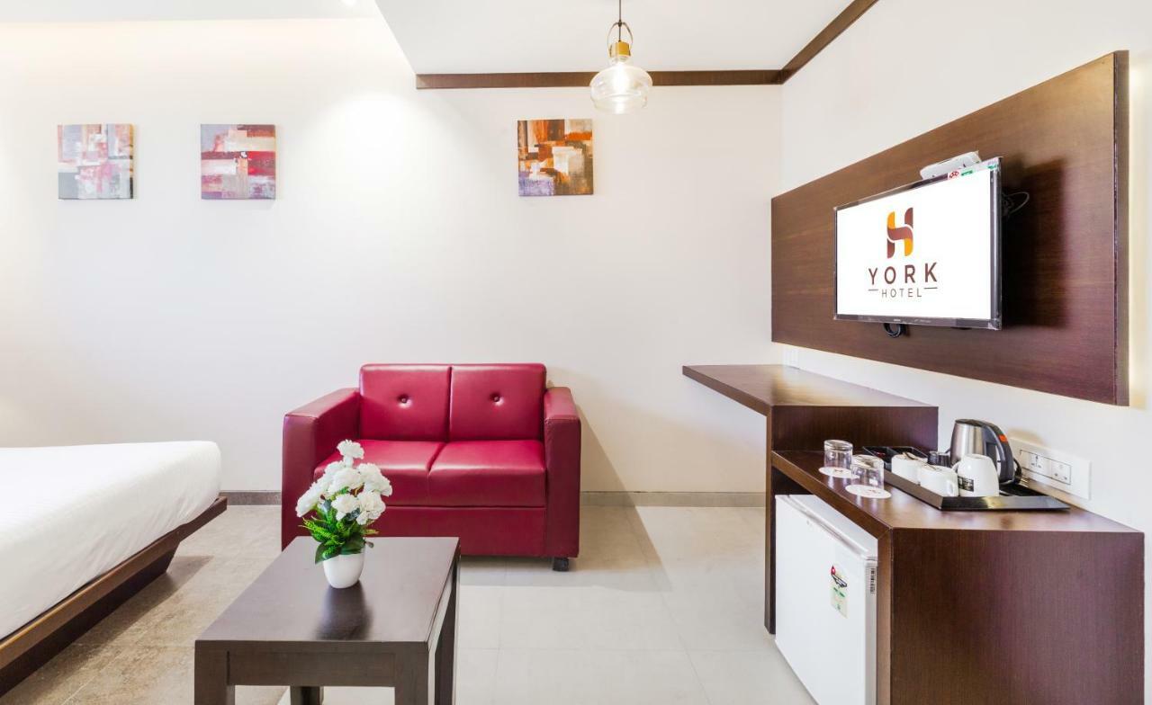 York Hotel Коччи Экстерьер фото